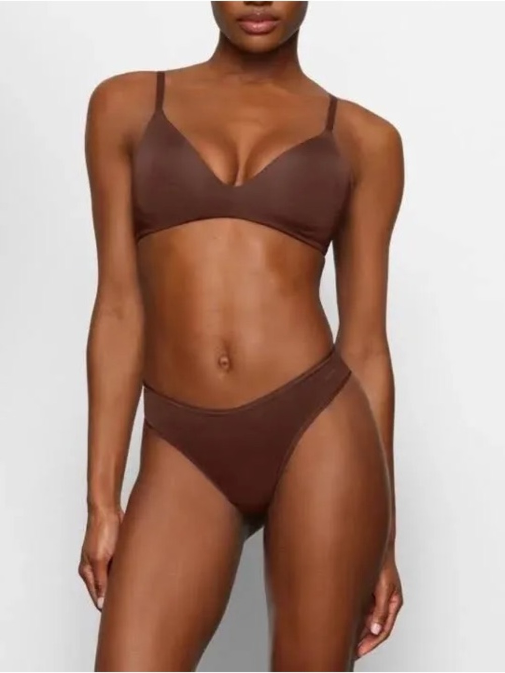SKIMS Smooth Wireless Bra in Chocolate